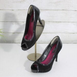 Bandolino Black Peep Toe Heels Womens Size 7.5 Suede Patent Leather Pumps